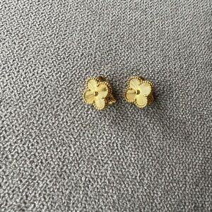 Elegant Gold Flower Stud Earrings